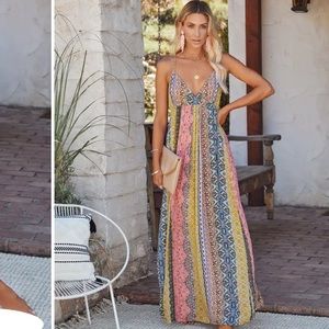 Vici Collection TURKS + CAICOS PRINTED SHIMMER MAXI DRESS - PINK MULTI-Small